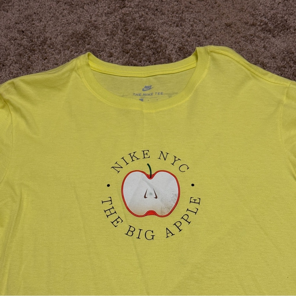 Nike NYC Big Apple Shirt Mens Large Yellow Pullover Long Sleeve Logo Casual - Picture 3 of 10